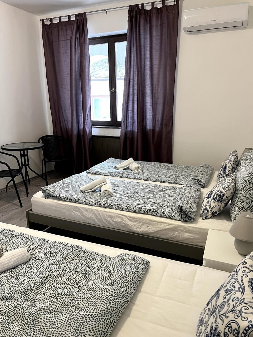 Bed, Photo of the whole room, Bedroom, air conditioner