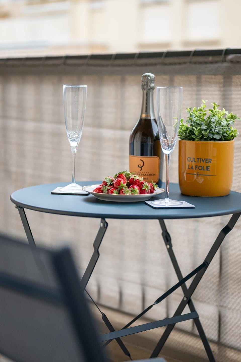 Food and drinks, Dining area, Food, Drinks, Alcoholic drinks