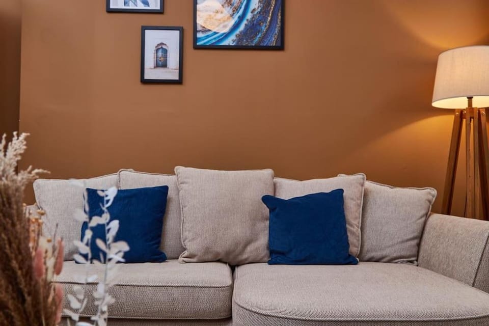 Flat 5 Minutes From The Beach - Street Parking Apartment in Whitley Bay