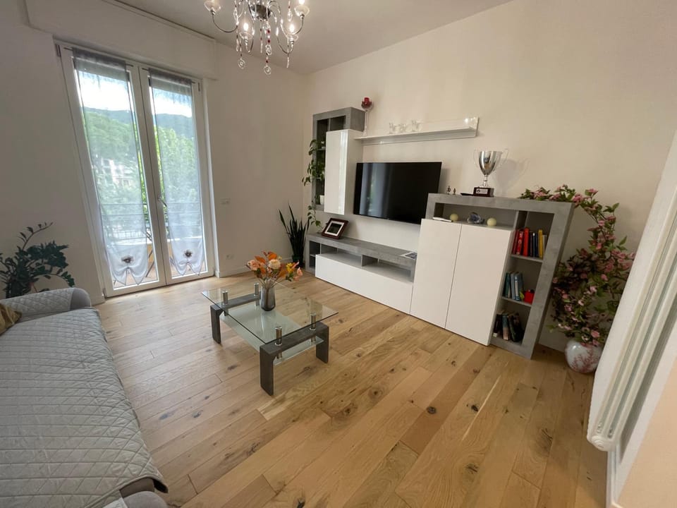 Communal lounge/ TV room, TV and multimedia, Kitchen or kitchenette, Living room, Seating area, Evening entertainment, minibar