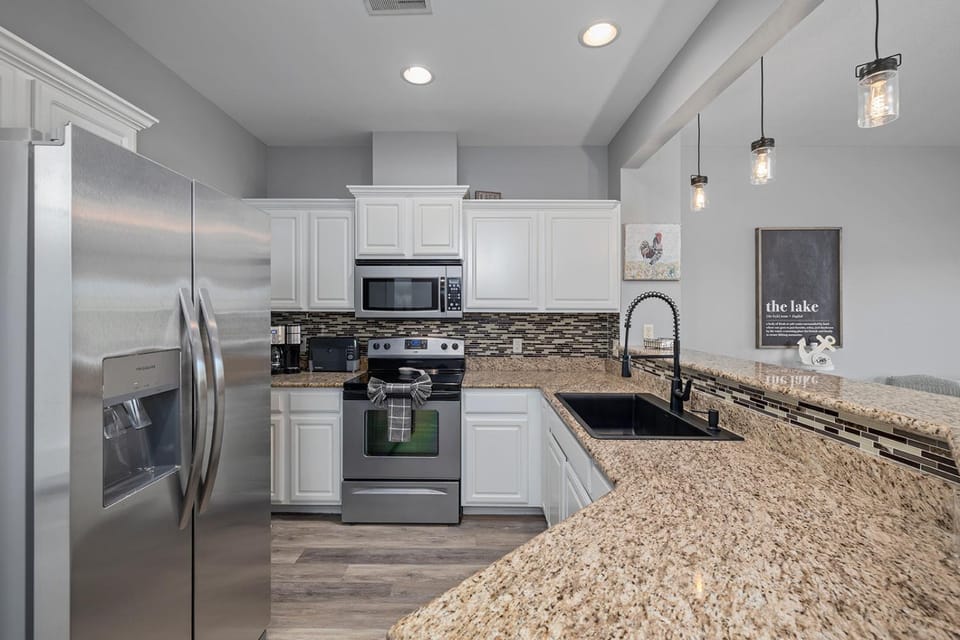 Condo #352 House in Sunset Cove Township