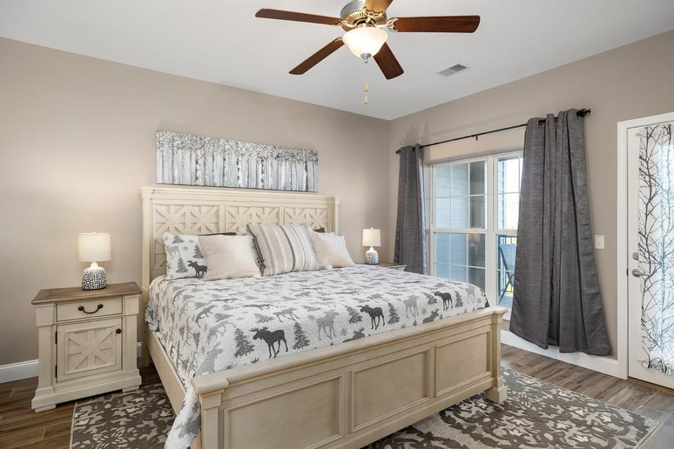Condo #353 House in Sunset Cove Township