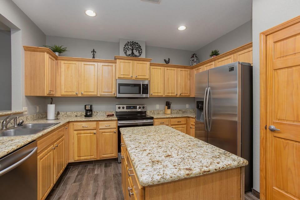 Condo #331 House in Sunset Cove Township