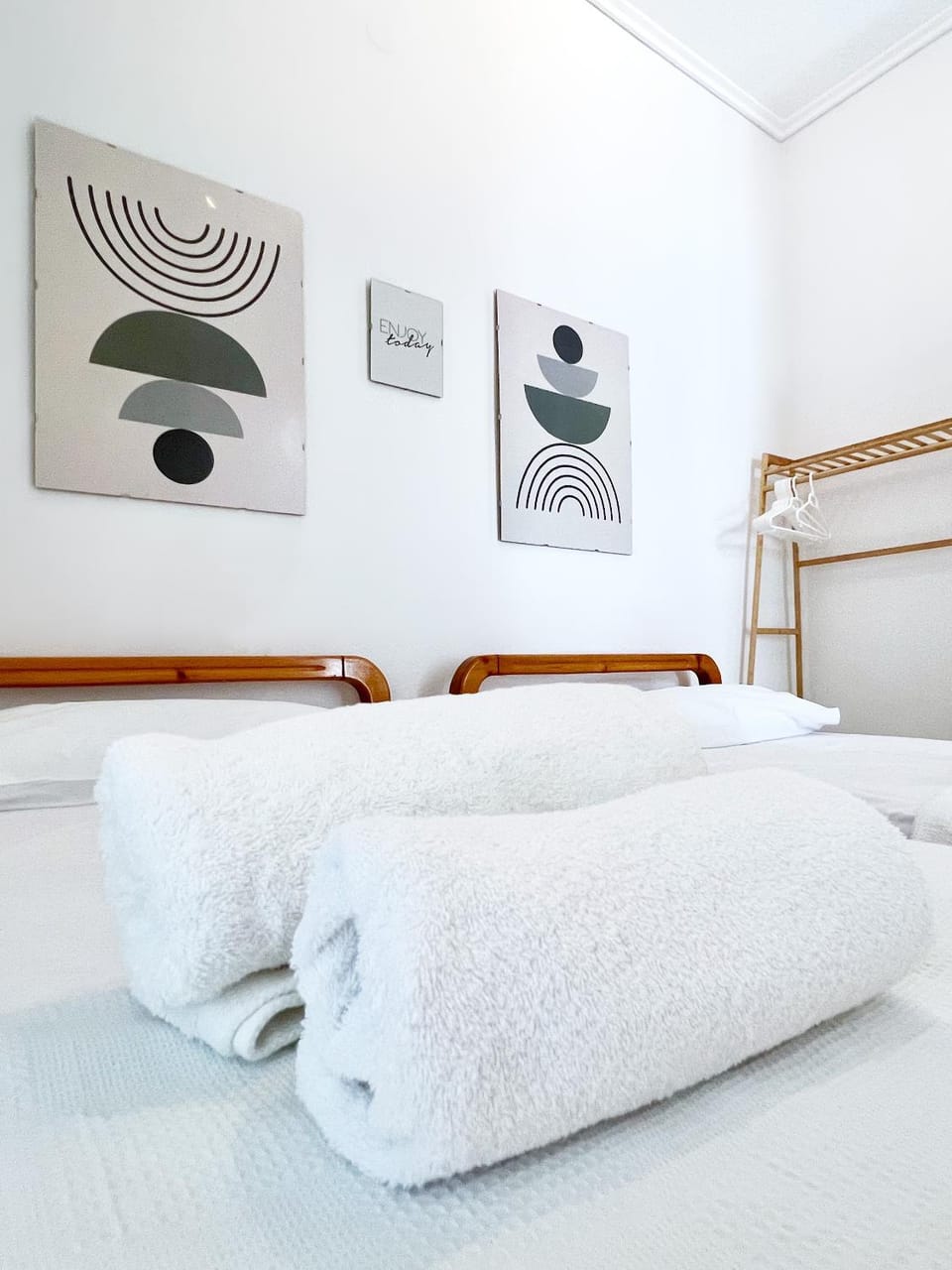 Bedroom, towels, towels