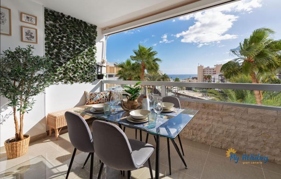 Balcony/Terrace, Seating area, Dining area, Sea view