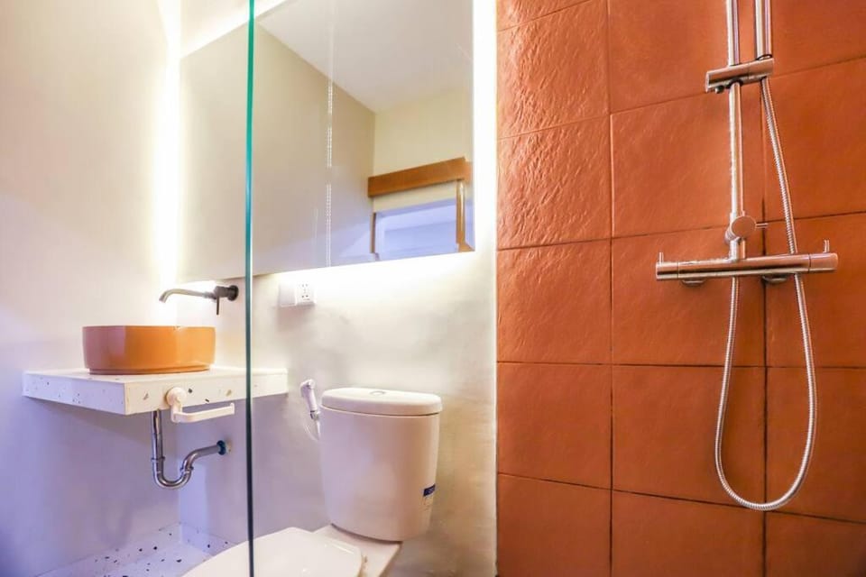 Red Studio D - Euro Standard in Canggu Best Area Bed and Breakfast in North Kuta