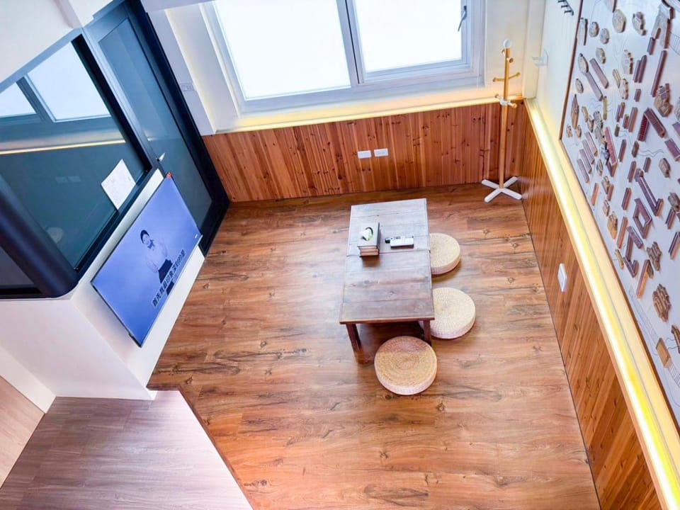 Communal lounge/ TV room, TV and multimedia, Living room, Photo of the whole room, Seating area