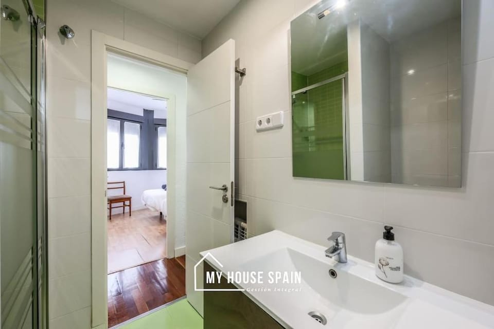 MyHouseSpain - Tranquilo piso cerca de Sol Apartment in Centro
