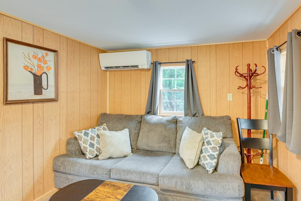 Cozy Brownville Cabin: 2 Mi to Schoodic Lake! Cabin in Northeast Piscataquis