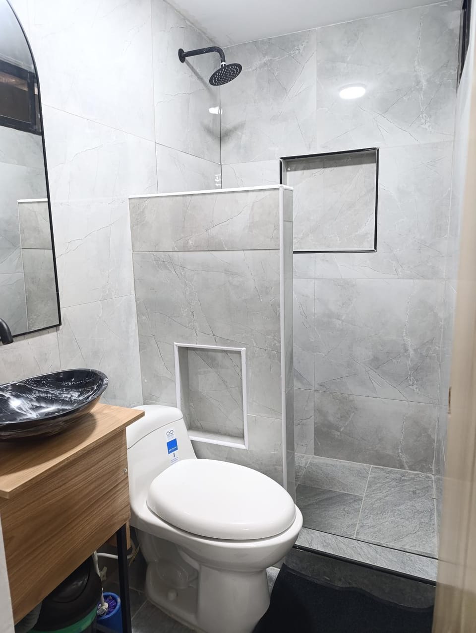 E2V LINDO y RENOVADO APARTAMENTO EN LAURELES ESTADiO Apartment in Medellin