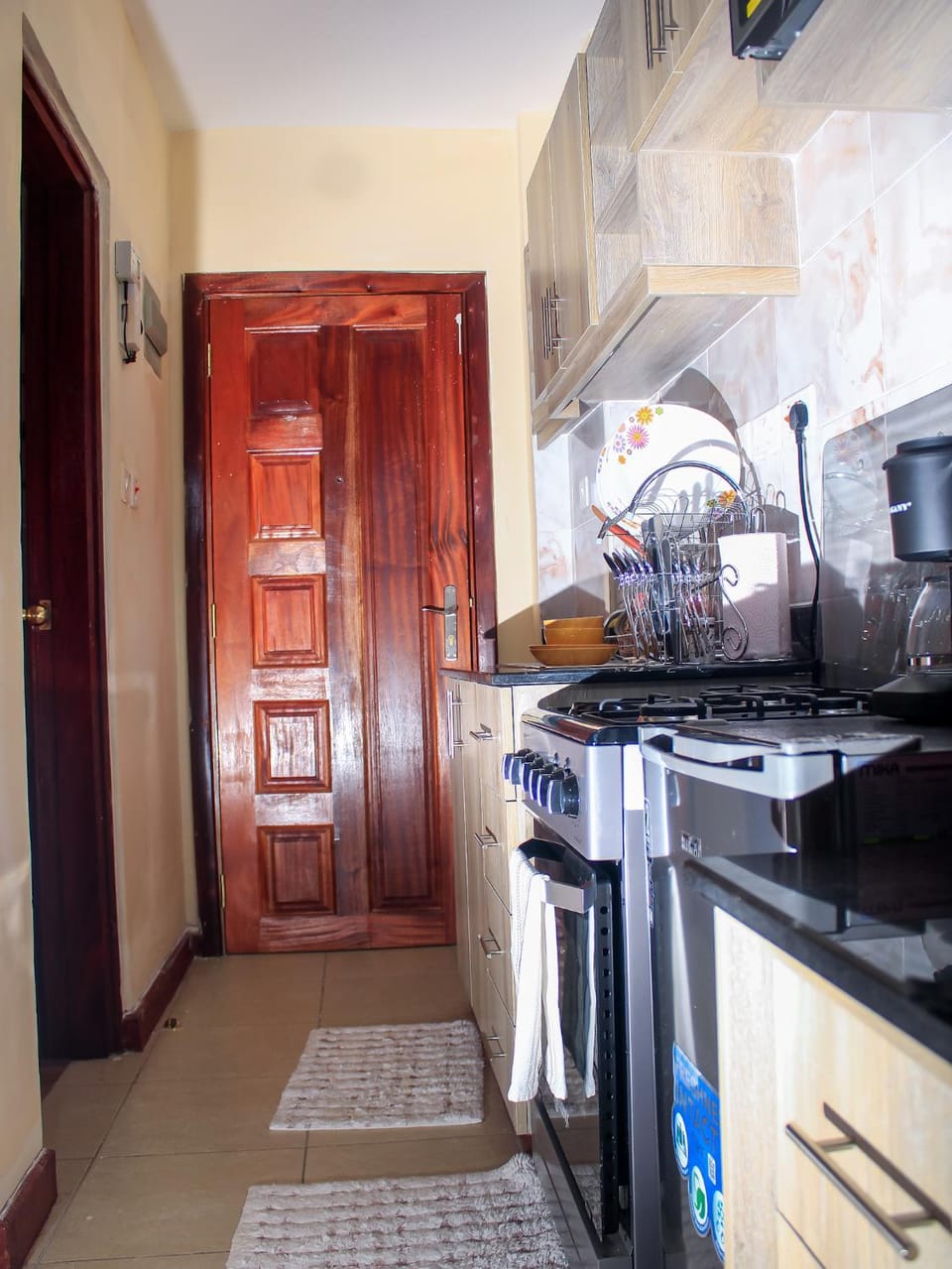 Kitchen or kitchenette, oven, stove