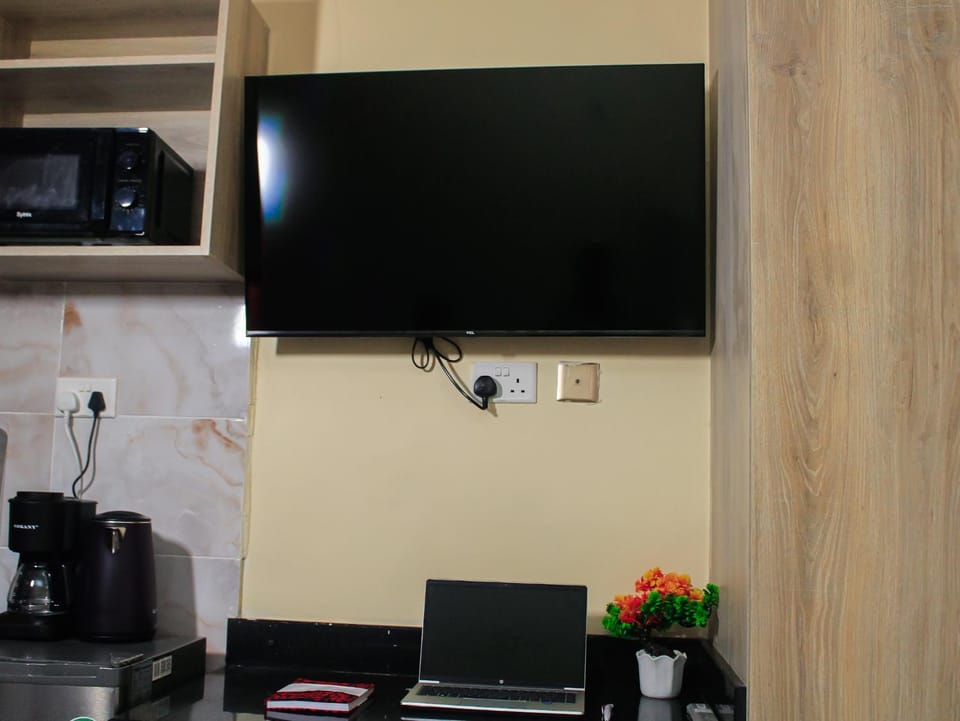 TV and multimedia, Kitchen or kitchenette