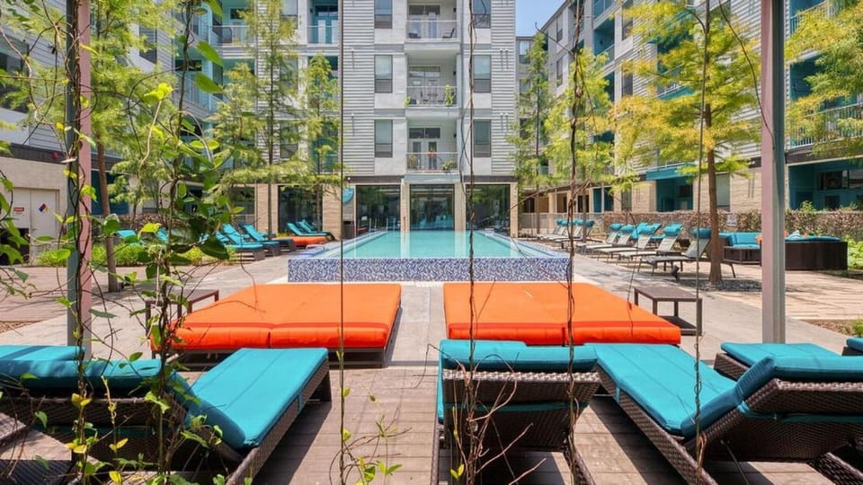 Landing at Agave - 1 Bedroom in Downtown Apartment in San Antonio