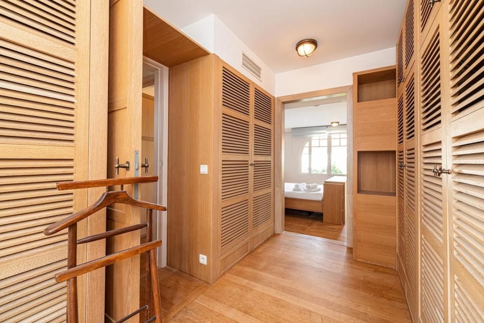 Stunning Juan Les Pins 5 bed Villa with Pool Villa in Antibes