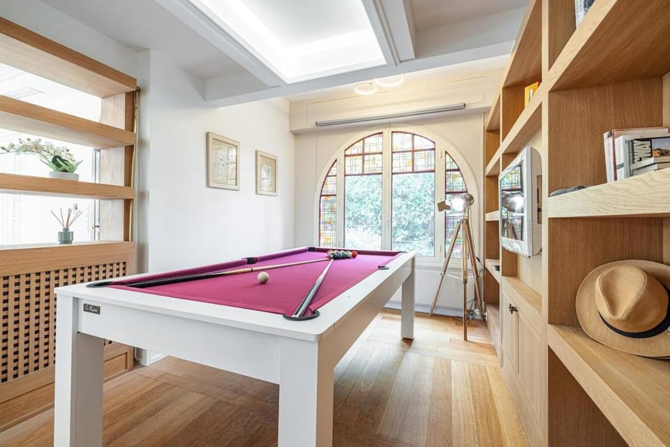 Stunning Juan Les Pins 5 bed Villa with Pool Villa in Antibes