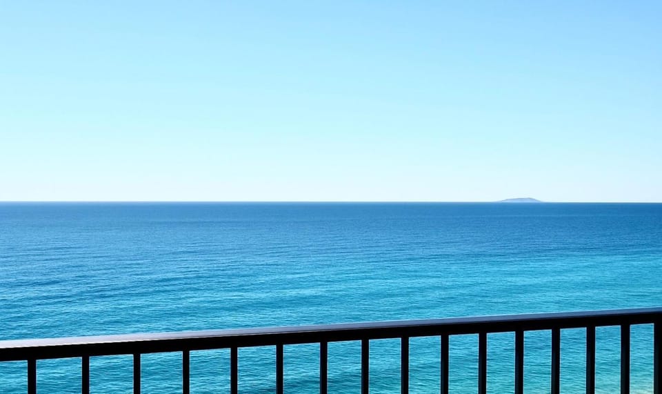 Day, Natural landscape, View (from property/room), Balcony/Terrace, Sea view