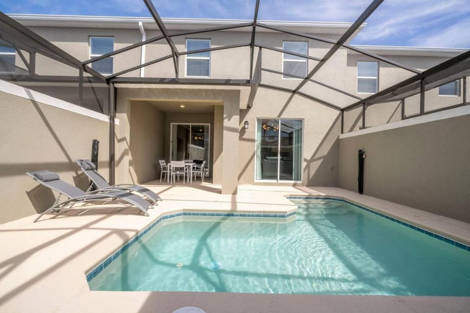 Patio, Summer, Pool view, young children