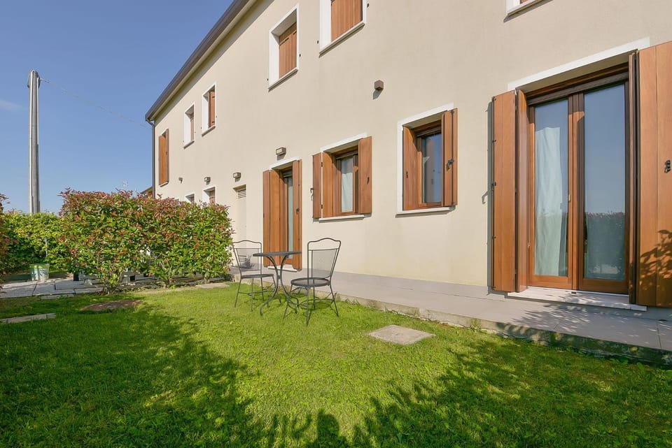 Property building, Patio, Garden, Garden view