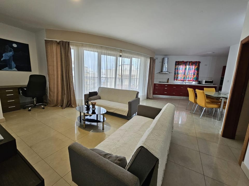 Modern Central Apartment E9 Apartment in Saint Paul's Bay