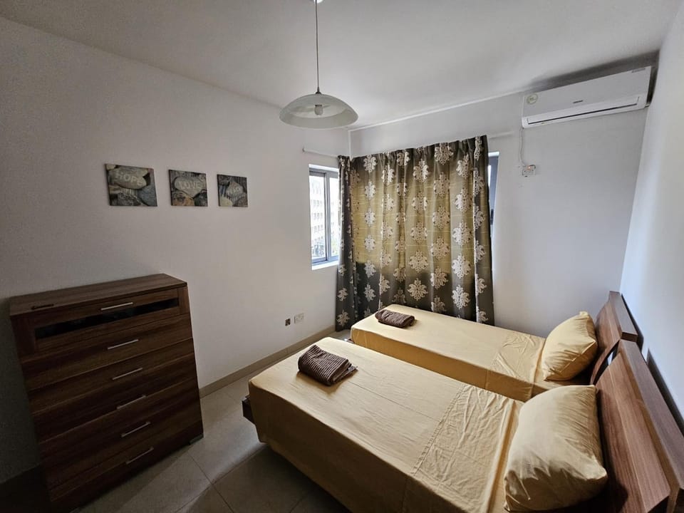 Modern Central Apartment E9 Apartment in Saint Paul's Bay