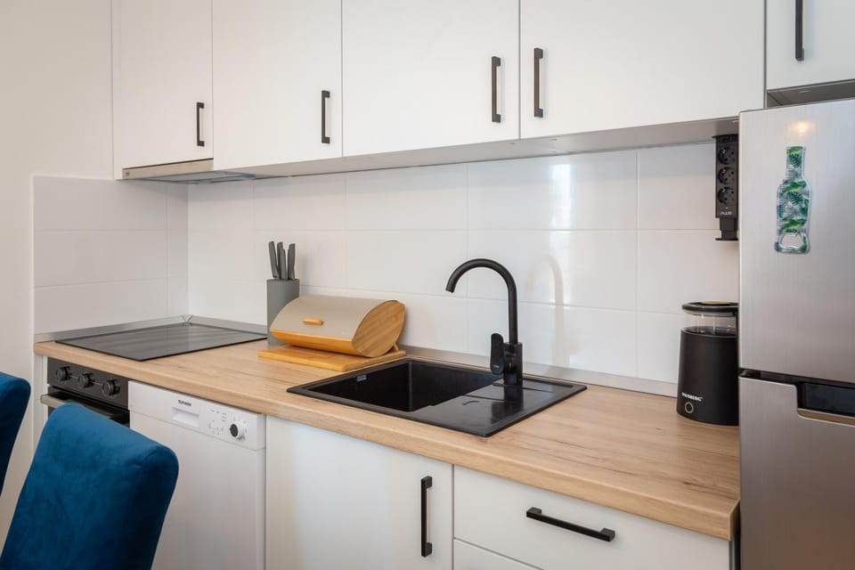 Apartment Noa with sea view and private parking Apartment in Makarska
