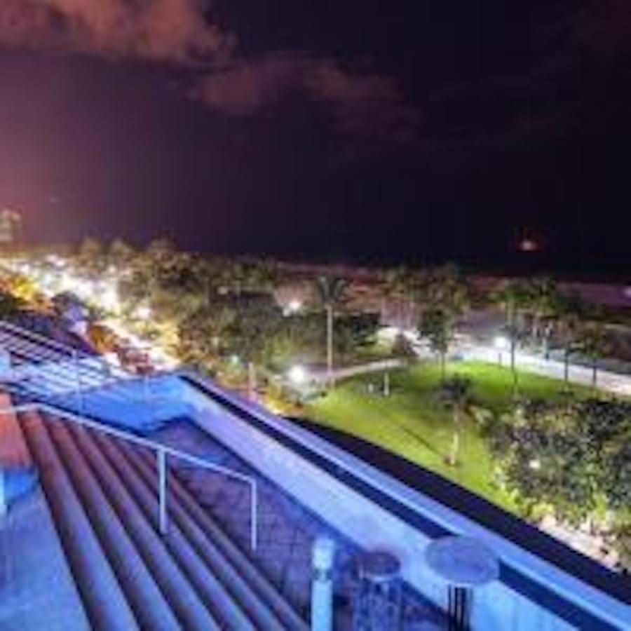 Congress Ocean Drive Apartment hotel in Flamingo Lummus