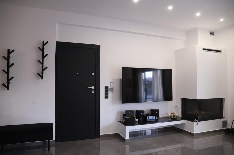 Villa Achilleas by the sea Villa in East Attica Regional Unit, Greece