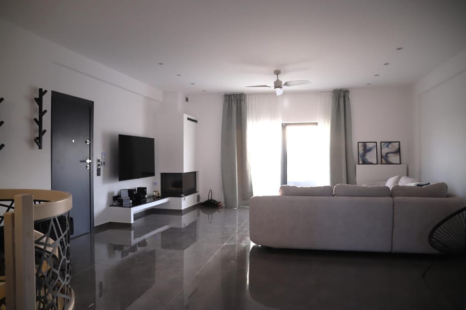 Villa Achilleas by the sea Villa in East Attica Regional Unit, Greece