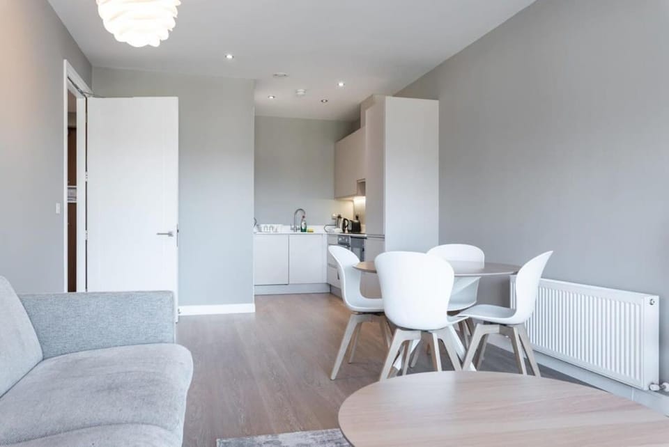 Woodward Square One by Dublin At Home Apartment in Dublin