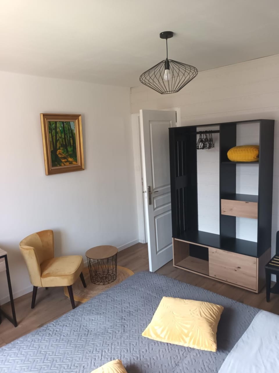 Bedroom, wardrobe