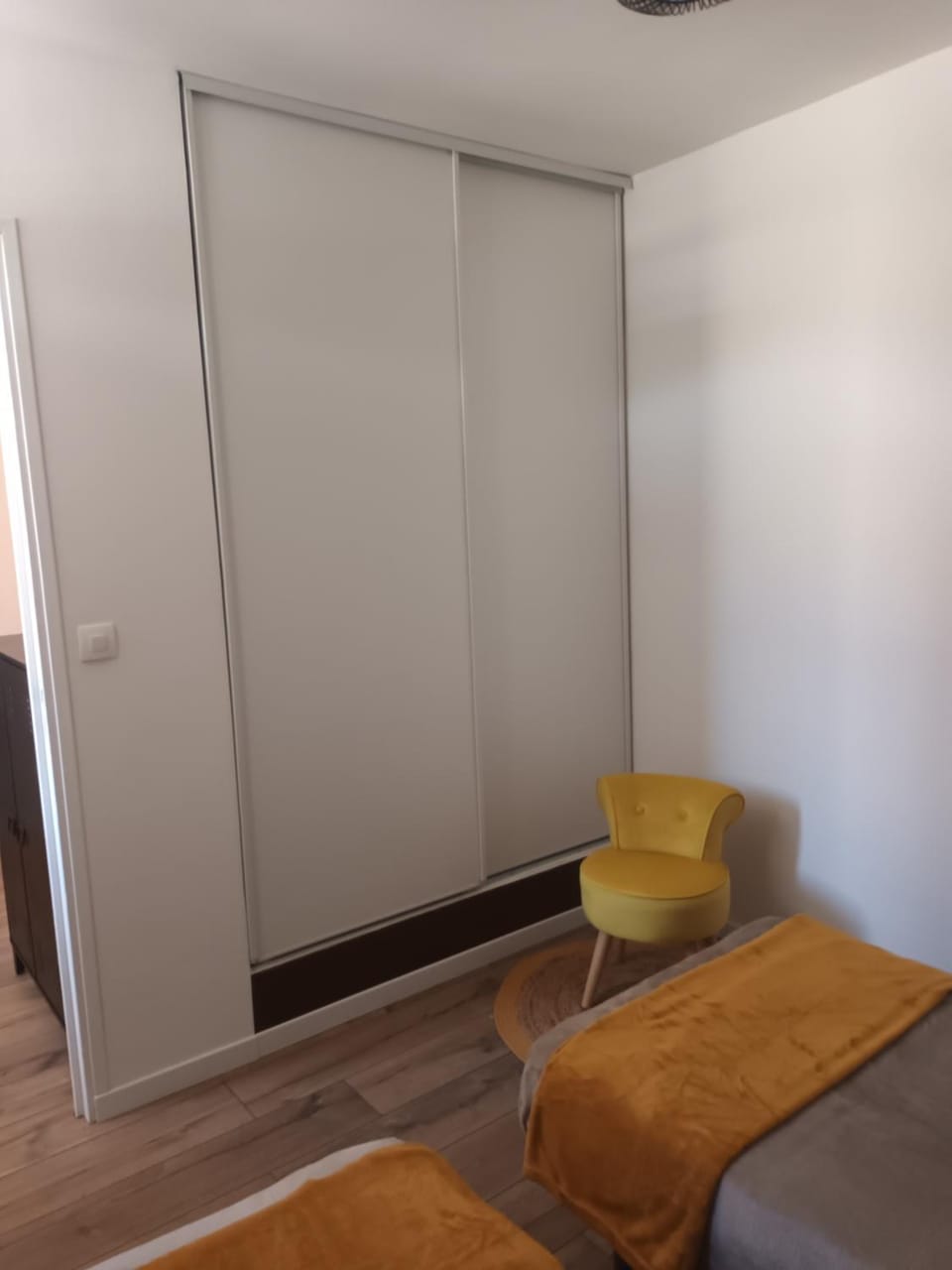 Bedroom, wardrobe