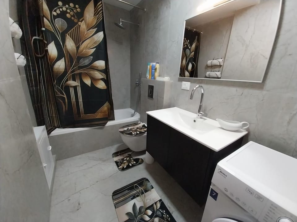 Bathroom, Bath