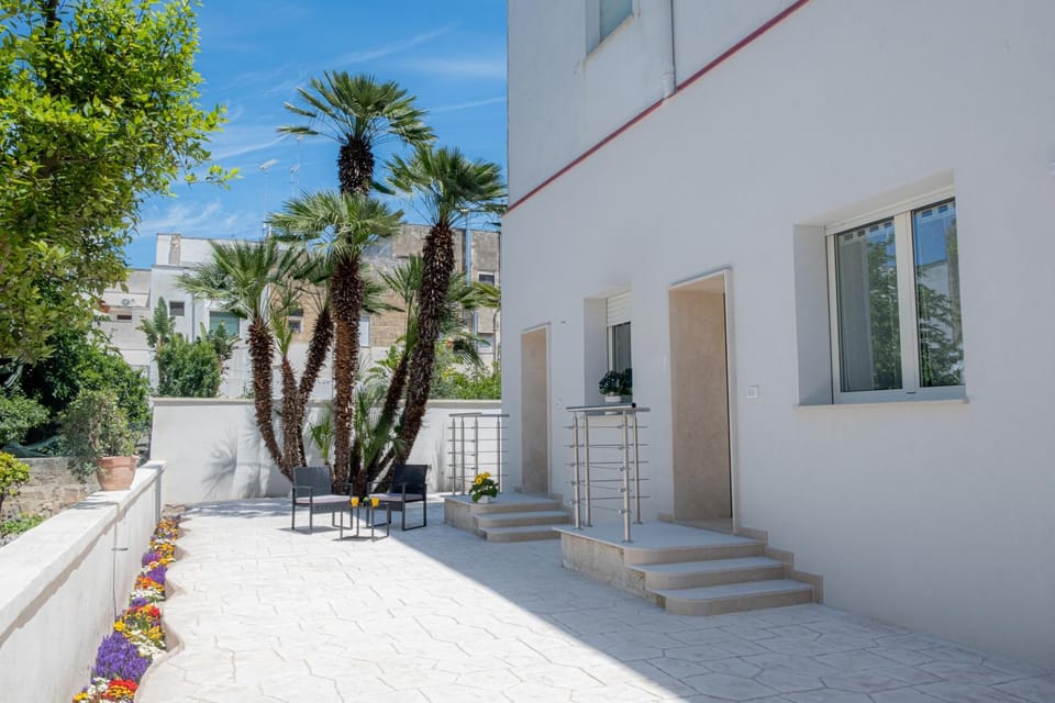 Property building, Spring, Day, Garden, View (from property/room), Garden view