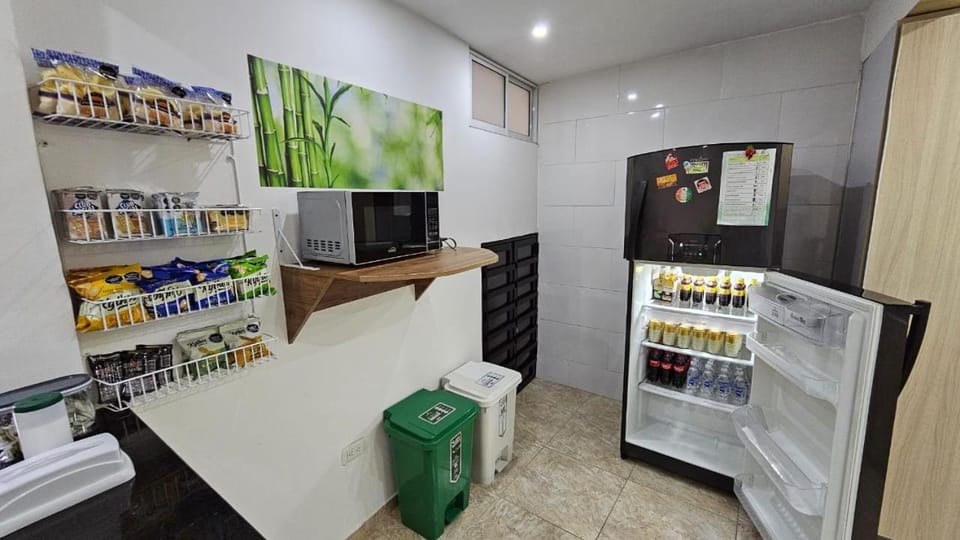 Kitchen or kitchenette, Food and drinks, microwave