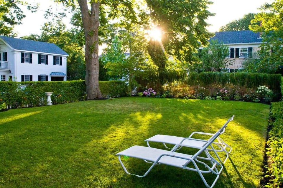 West Wing of Captain Morse House Waterfront, Town House in Martha's Vineyard