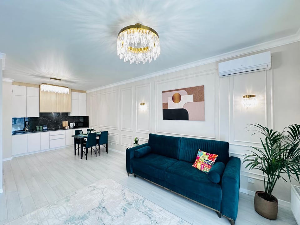 Kitchen or kitchenette, Living room, Seating area