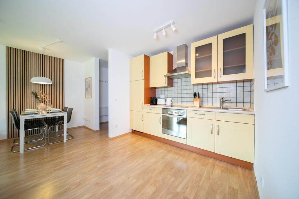 Seating area, kitchen