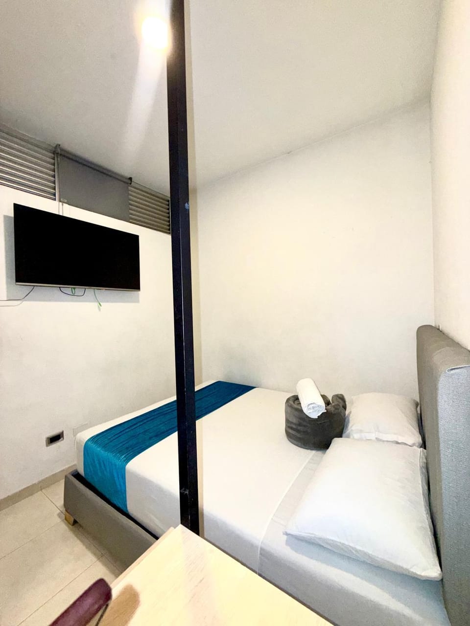 Shower, Bathroom, TV and multimedia, Photo of the whole room, internet, towels