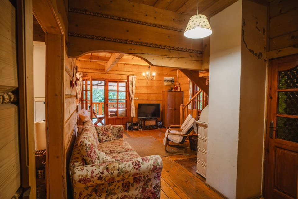 Chata pod Szczeblem Chalet in Lesser Poland Voivodeship