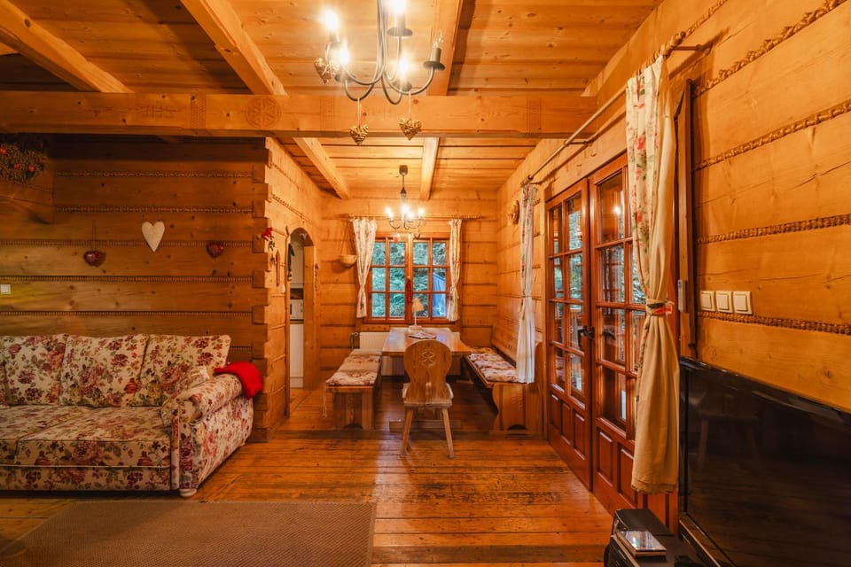 Chata pod Szczeblem Chalet in Lesser Poland Voivodeship