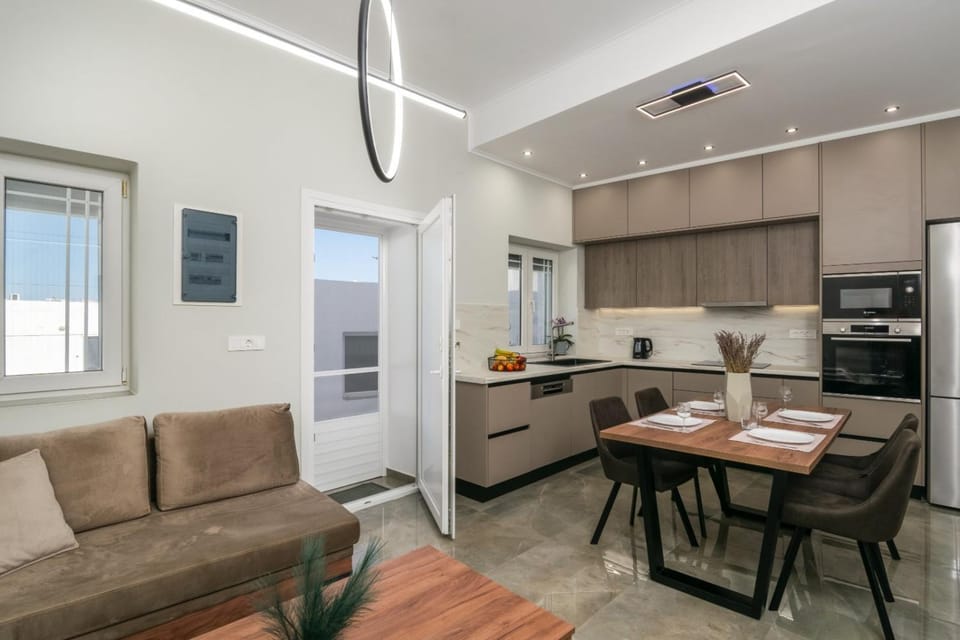 Beauty's House Apartment in Milos