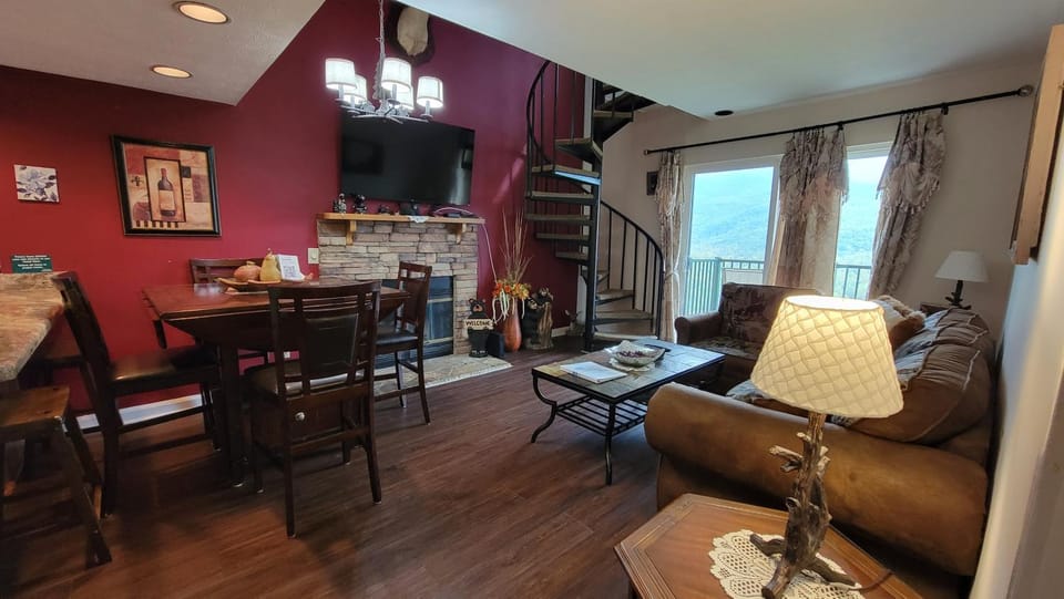 TV and multimedia, Living room, Dining area