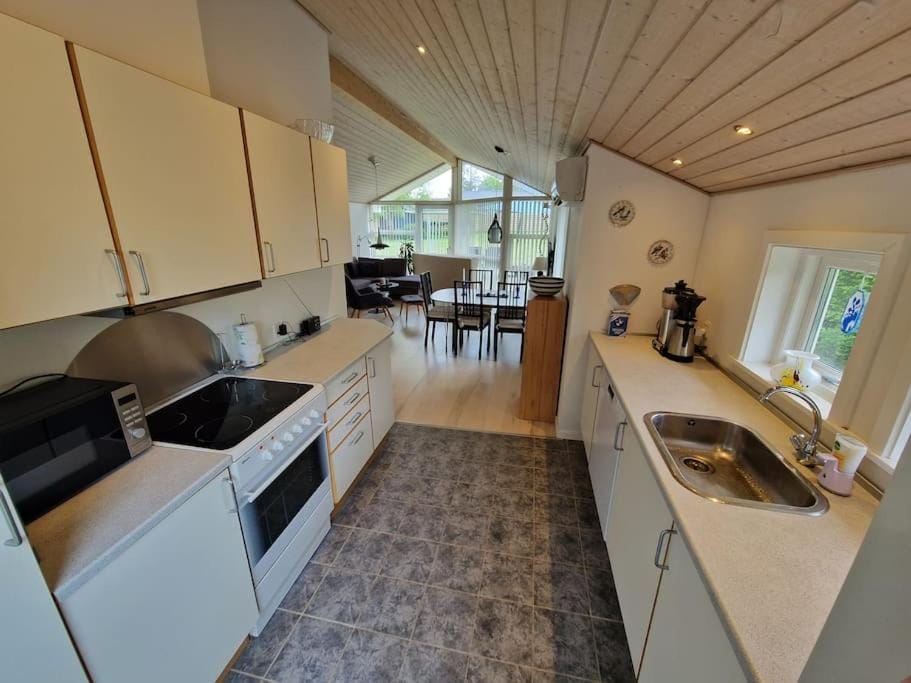 Holiday house by a fantastic beach and free WiFi House in Zealand