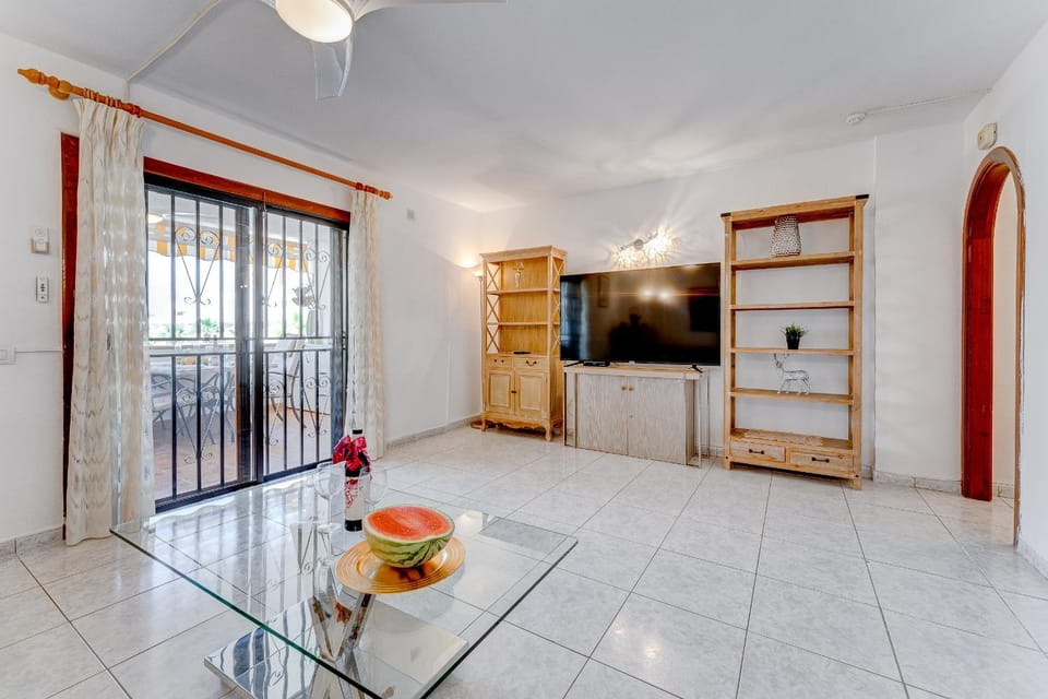 Apartment with pool view Apartment in Los Cristianos