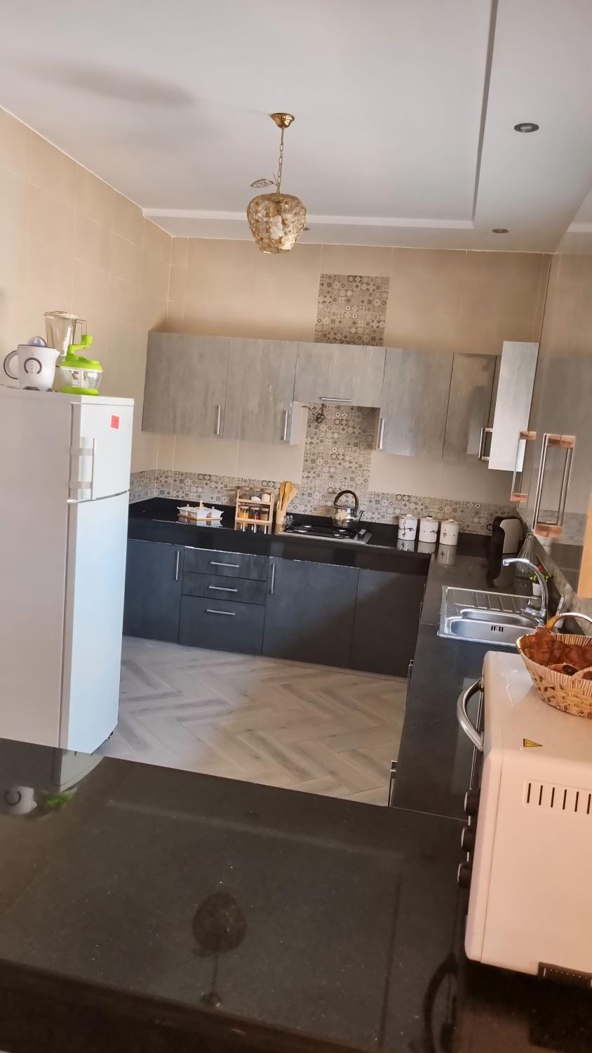 Food and drinks, minibar, stove