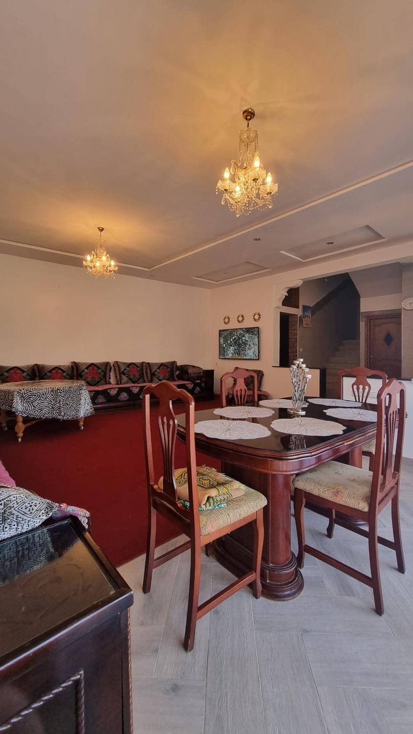 Living room, Dining area