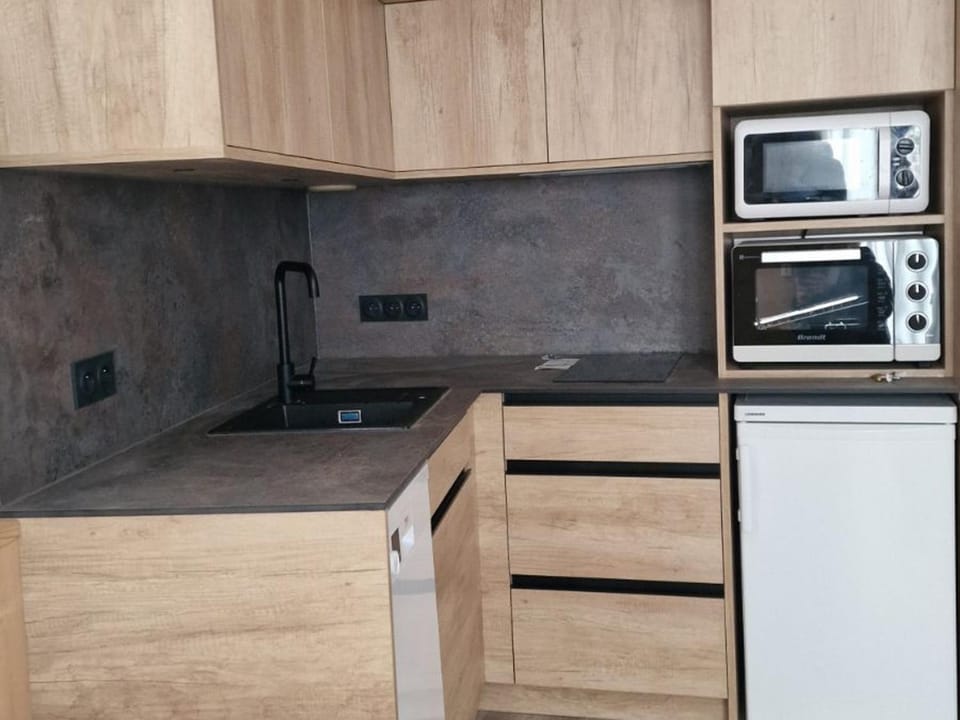 Appartement mezzanine 4 pers, sud, balcon, Valloire - FR-1-263-27 Apartment in Auvergne-Rhône-Alpes