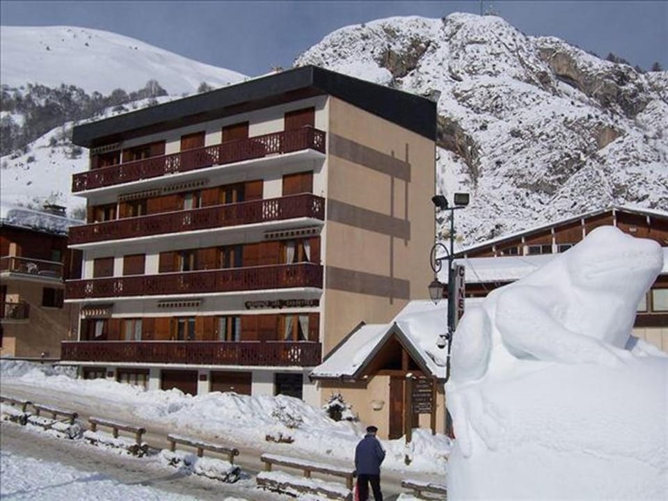 Appartement mezzanine 4 pers, sud, balcon, Valloire - FR-1-263-27 Apartment in Auvergne-Rhône-Alpes