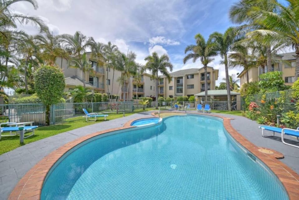 Ocean View dreaming, metres to the beach! Apartment in Bilinga