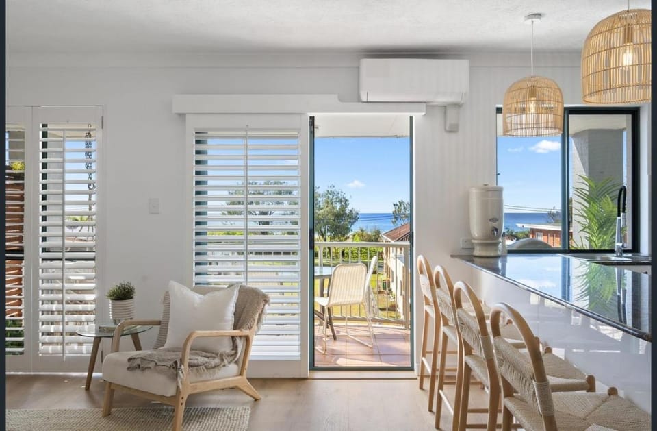 Patio, View (from property/room), Balcony/Terrace, Seating area, Dining area